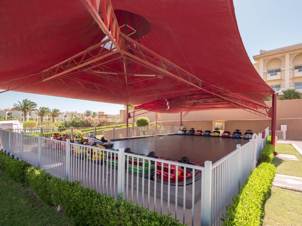 فندق سرينيتي فن ستي خليج مقادي المظهر الخارجي الصورة The track at the Al Forsan National Club